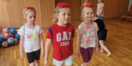 Powiększ grafikę: dzien-dziecka-w-przedszkolu-622139.jpg