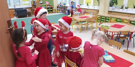 Powiększ grafikę: św. Mikołaj i Boże Narodzenie - grudzień w przedszkolu